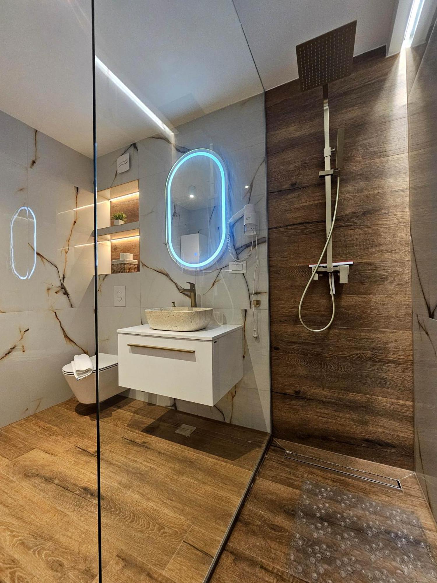 Apartmani Sole Makarska Esterno foto